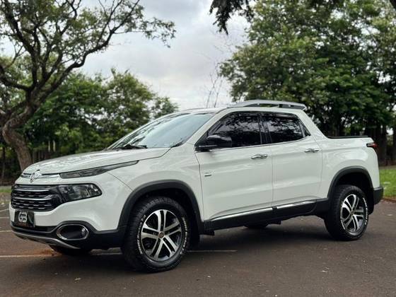 FIAT TORO 2.0 16V TURBO DIESEL VOLCANO 4WD AT9